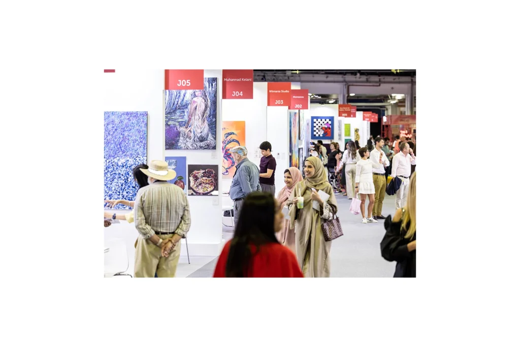 بازدید از نمایشگاه ورلد آرت دبی