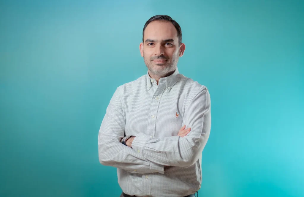 میلاد منشی‌پور، هم‌بنیان‌گذار و مدیرعامل تپسی و موسس شرکت AIR یا AI Realtor در دبی
