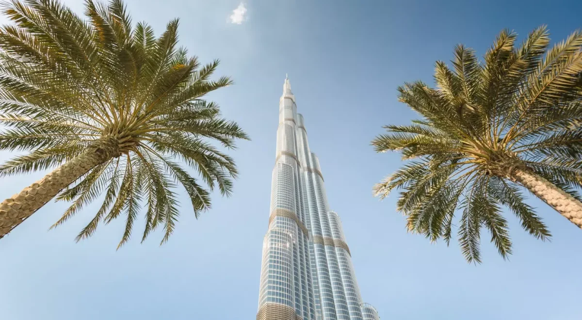 Low_angle_view_of_the_Burj_Khalifa_in_the_city_of_Dubai_on_downtown_dubai_district._the_Burj_Khalifa_tower_is_the_tallest_building_in_the_middle_east._Sunny_day._iStock-622218098.jpg