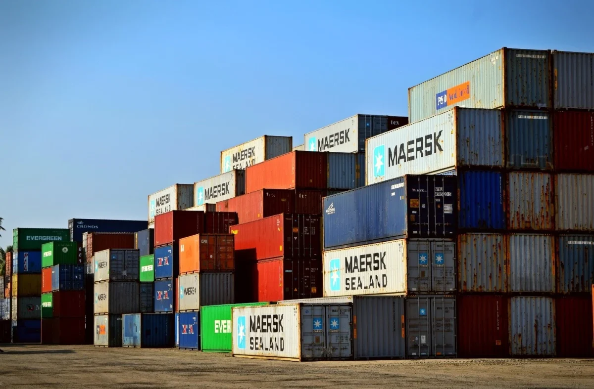 re-export-dubai